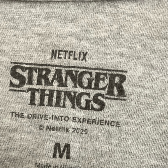 Netflix Stranger Things Gray T-Shirt Size Medium - Picture 2 of 4